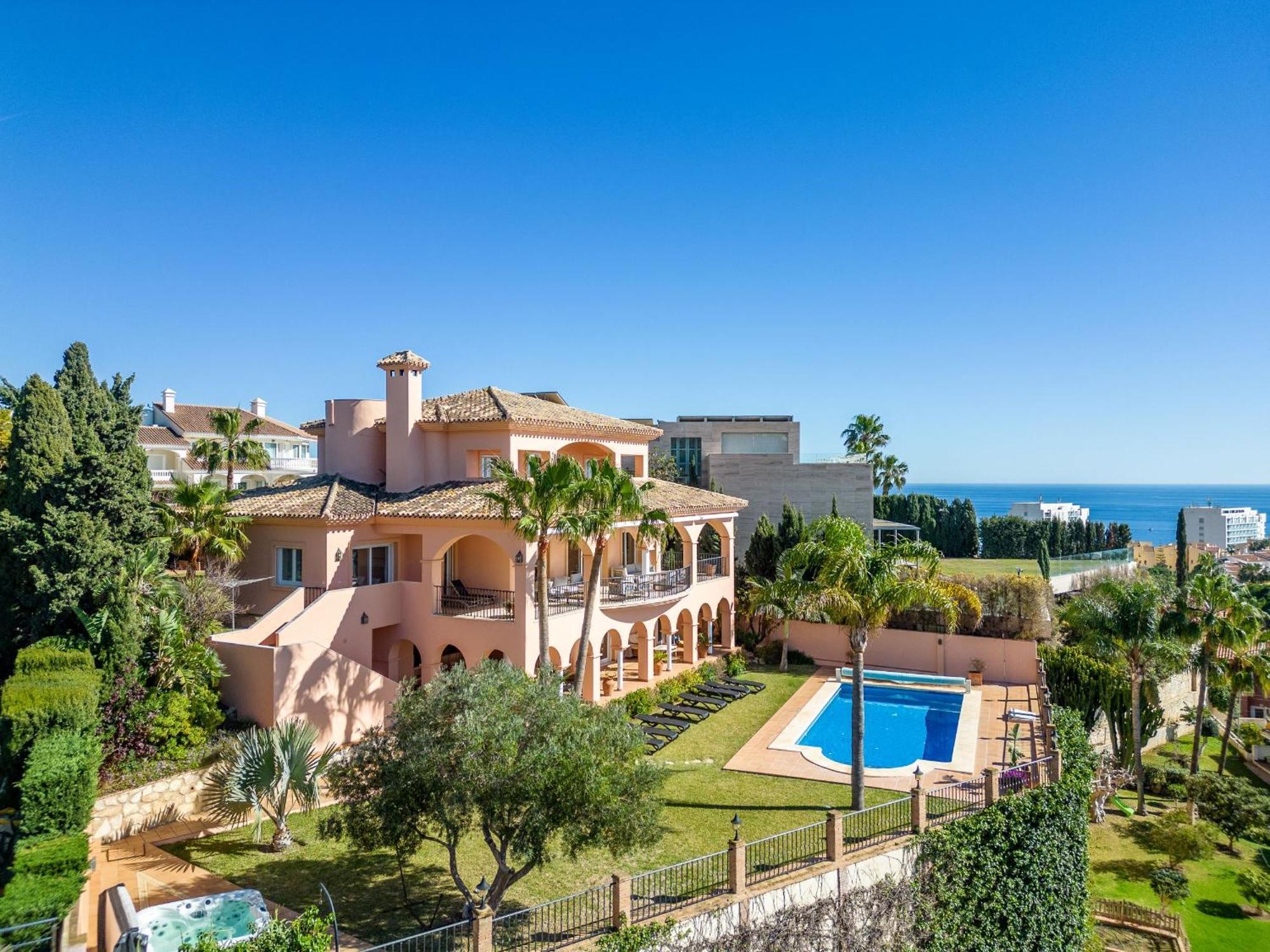 Beachside Villa With Panoramic Sea Views Benalmádena Extérieur photo
