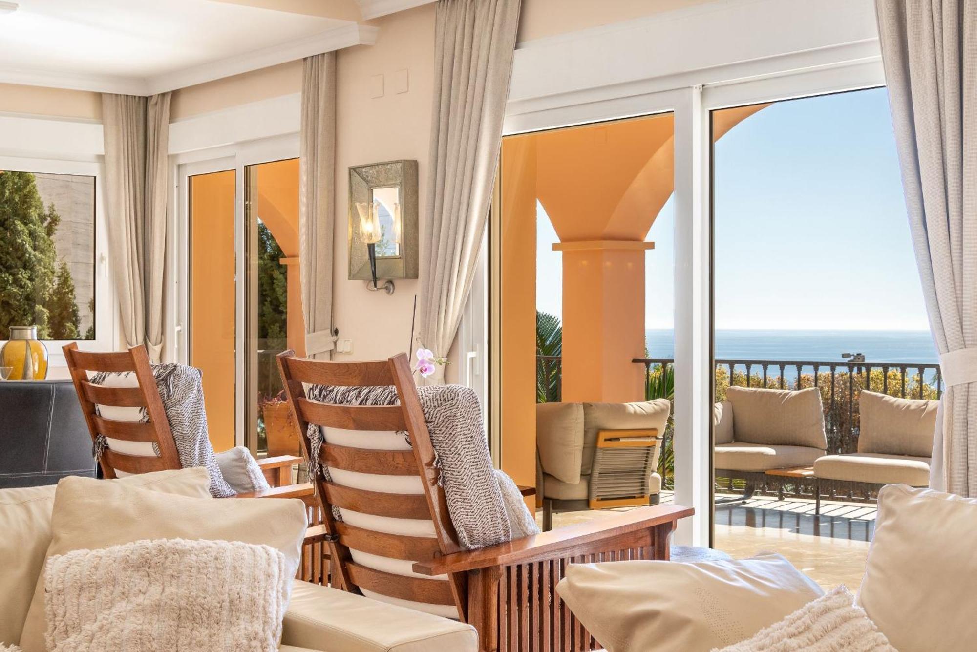 Beachside Villa With Panoramic Sea Views Benalmádena Extérieur photo