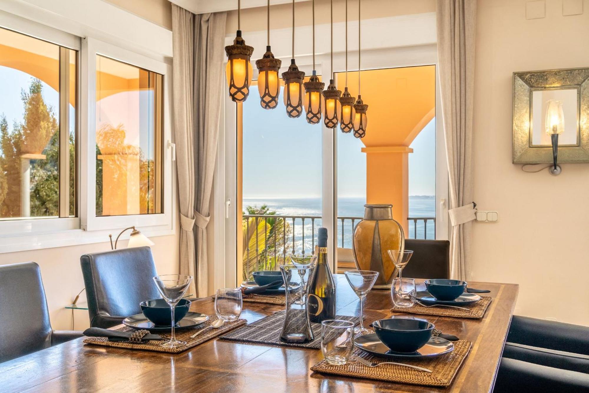 Beachside Villa With Panoramic Sea Views Benalmádena Extérieur photo