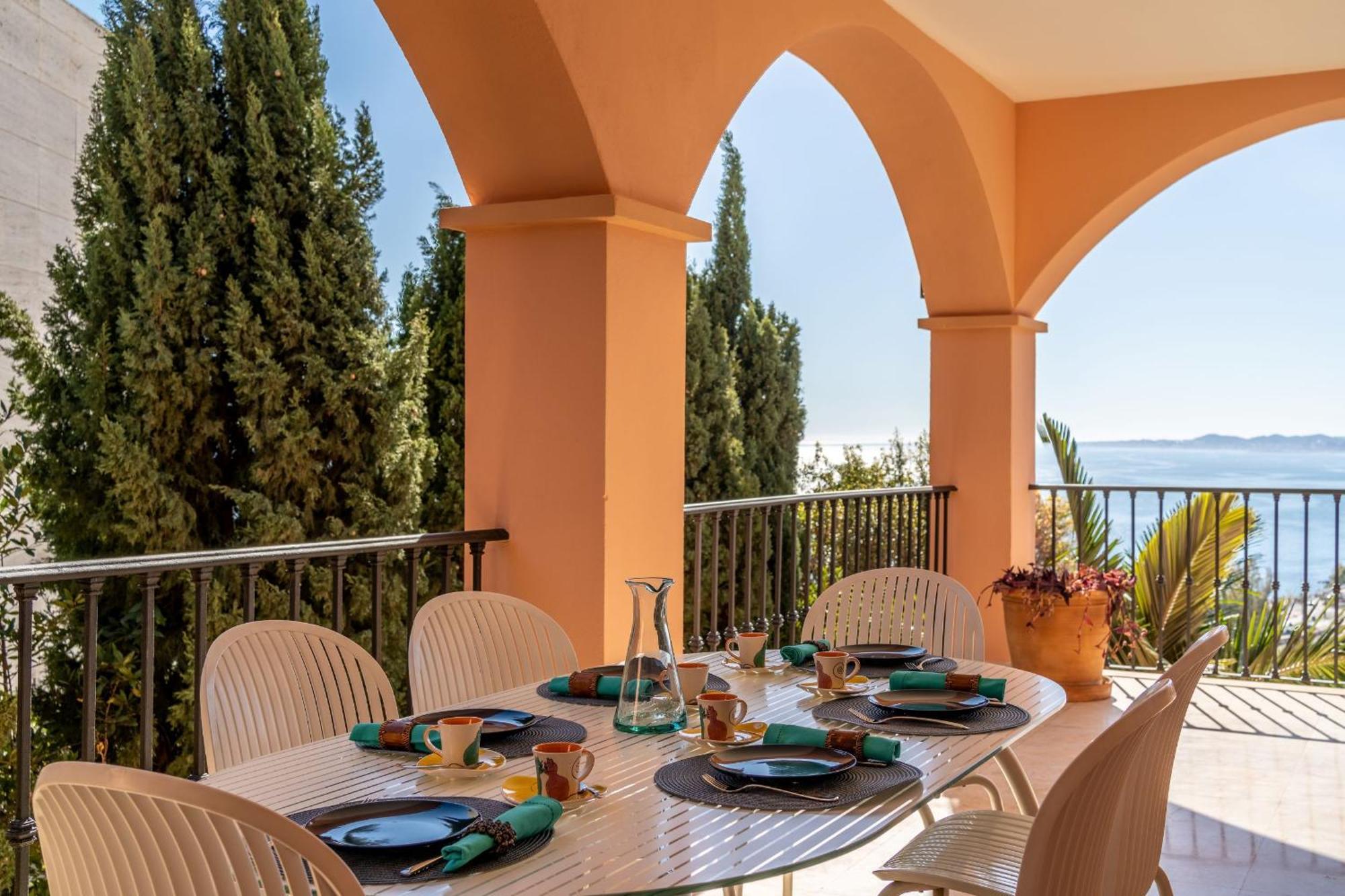 Beachside Villa With Panoramic Sea Views Benalmádena Extérieur photo